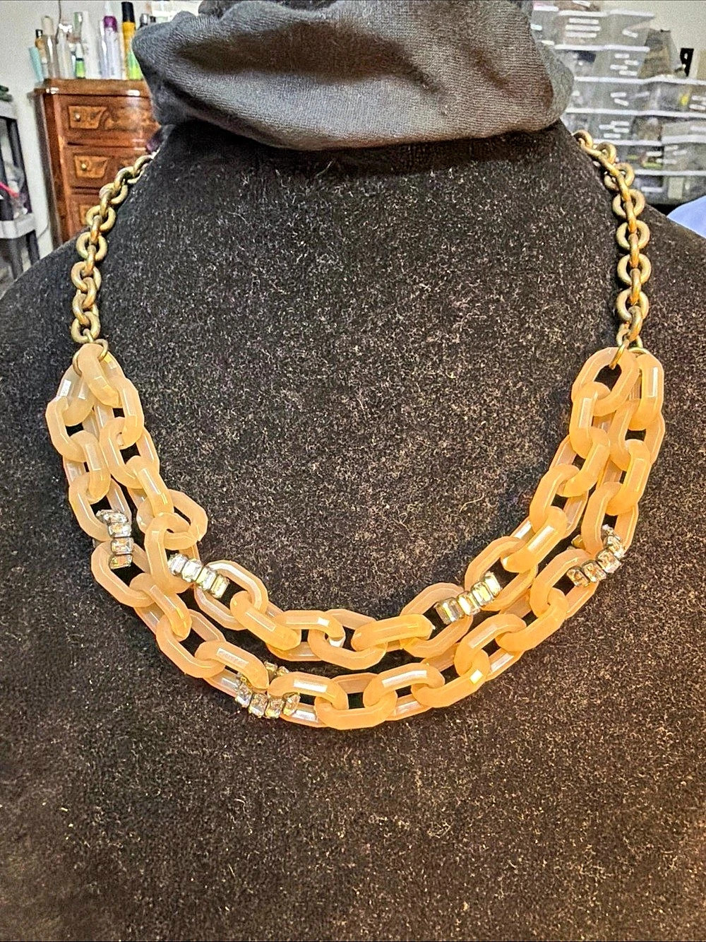 J crew 24” chain link lucite plastic rhinestone double Cream Chain Statement Nec